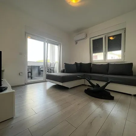 Apartments Petrusic-3