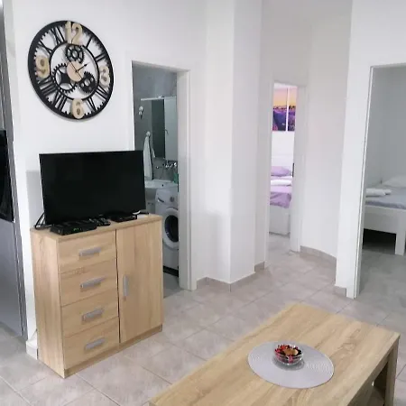 Apartment Fishter By El-Pi Tours-3
