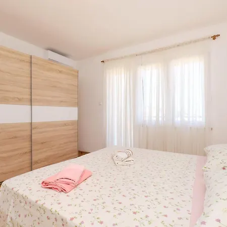 Sea View Apartment Sandra In Mali Losinj-2