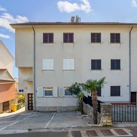 Apartments Drazen-3