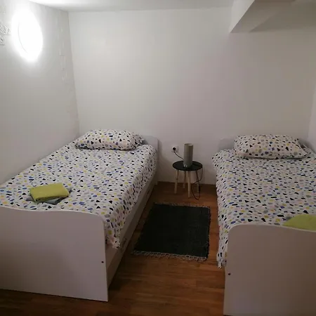 Apartman Tia-2