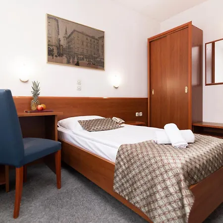 Hotel Neboder-3
