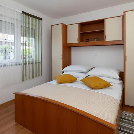 Apartments Mikanovic-3