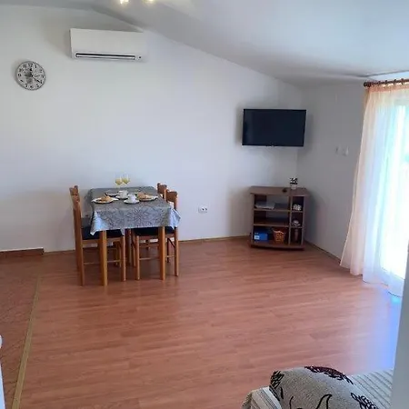 Apartments Iva-3