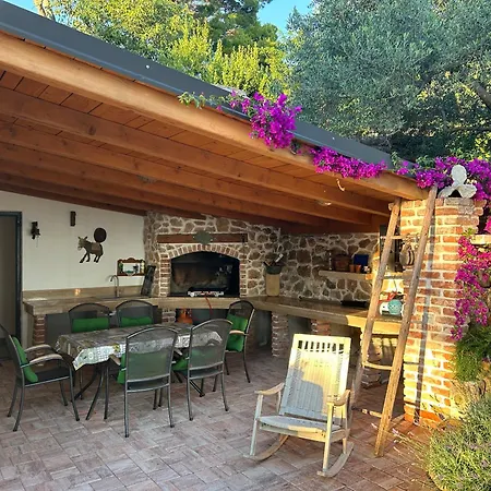 Holiday House Pantovcak, Secluded Stone House Without Other Guests,With Heated Pool And Unique View-3