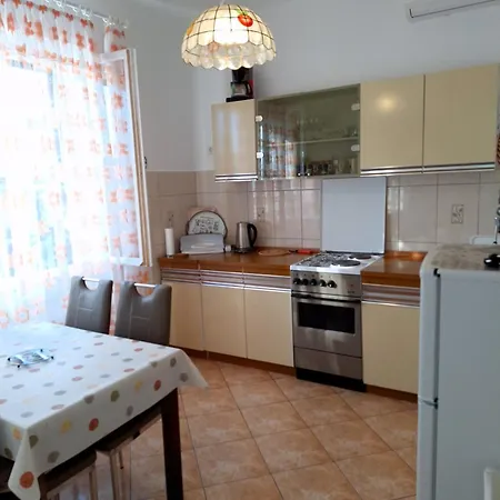 Apartment Banjol 137-2