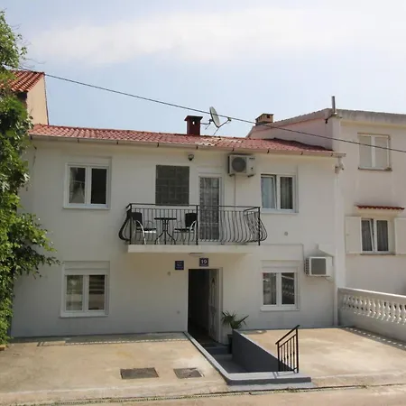 Apartments Rozanda-2