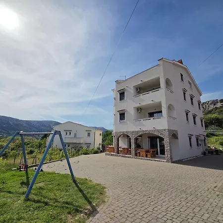Apartments Leticia-2
