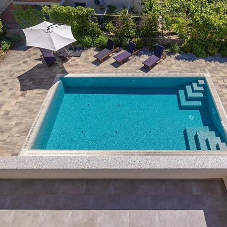 Villa PHOENIX-2