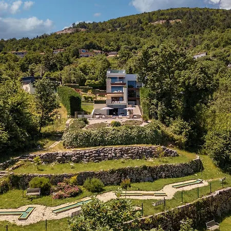 Villa Altavista - Seaview & Relax With Heated Pool, Spa & Minigolf-2