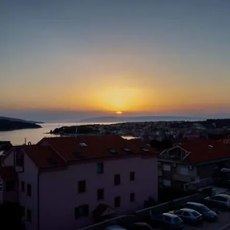 Panorama Sunset Apartments-3