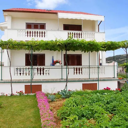 Apartment Lopar 12-3