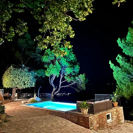 Holiday House Pantovcak, Secluded Stone House Without Other Guests,With Heated Pool And Unique View-2