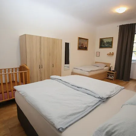 Odeon Apartment And Rooms-2
