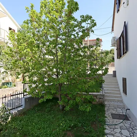 Apartments And Rooms With Parking Space Selce, Crikvenica - 2362-2