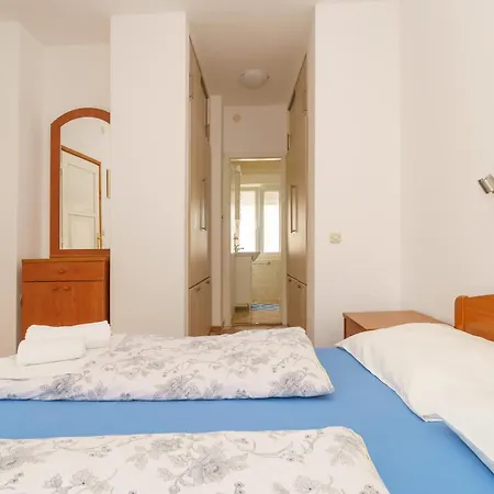 Apartment Katnic 1-2-3-3