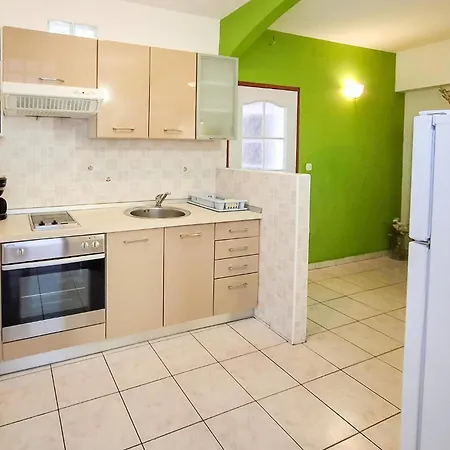 1 Bedroom Nice Apartment In Mali Losinj-3