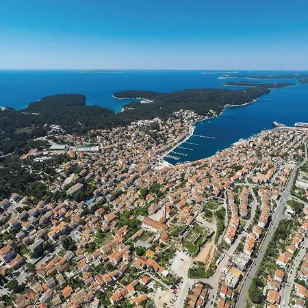 1 Bedroom Nice Apartment In Mali Losinj-2