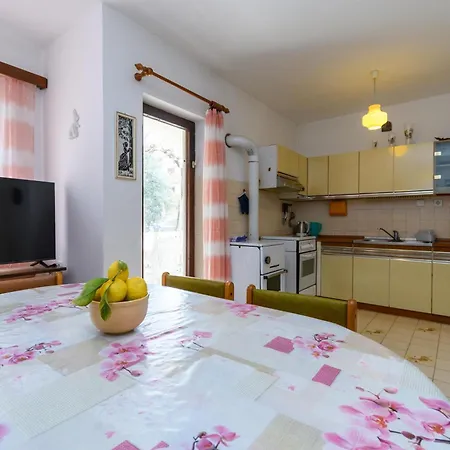Apartments Tonia-3