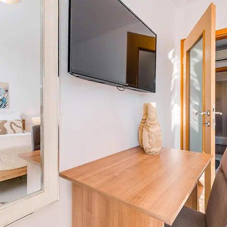 Apartments Mare-2