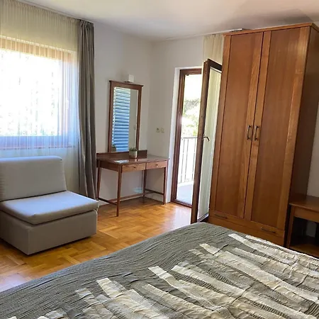 Apartments And Rooms By The Sea Mali Losinj-3