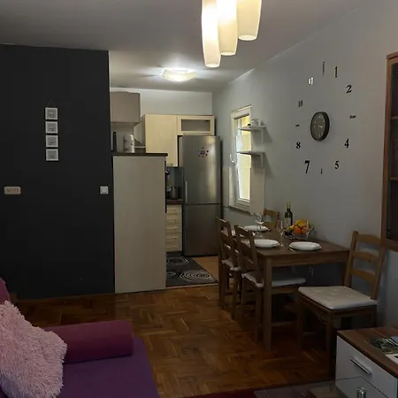 Apartment T&T-3