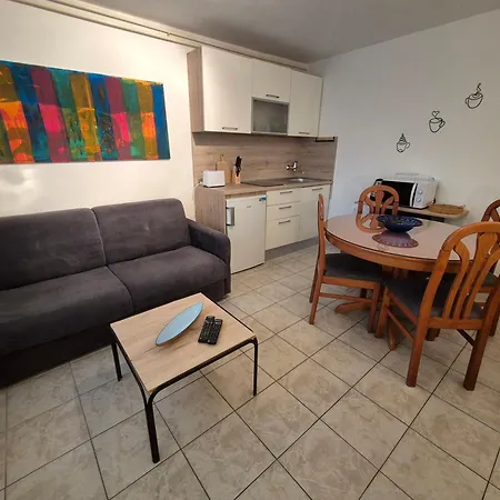 Apartments Makin By El-Pi Tours-2