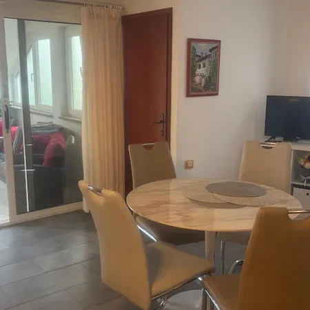 Sepic Apartments-3