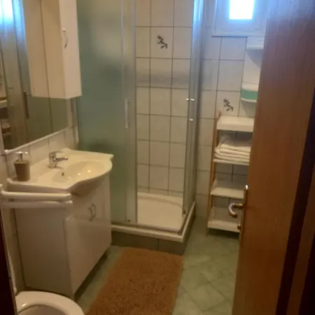 Apartments Makaus-3