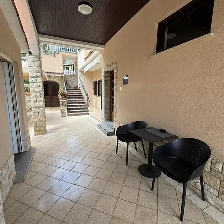 Guest House Deskovic-2