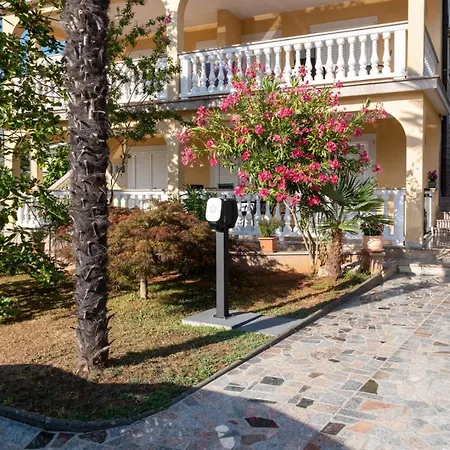 Apartments Serbecic-3