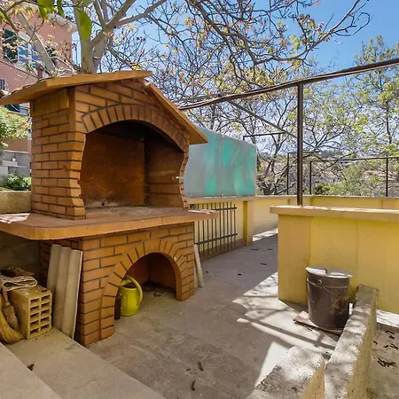 Apartments Oleander - Near Beach & Old Town With Parking-3