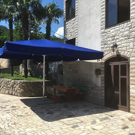 Guesthouse Villa Manda-2