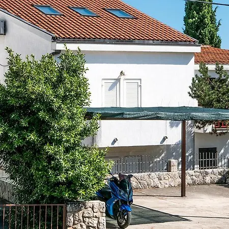 Apartment Lunta-3