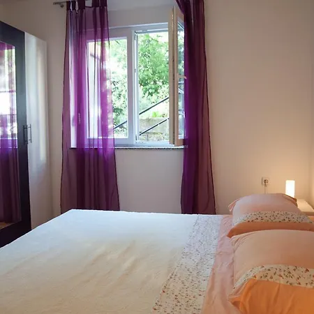 Apartment Puhalj-2