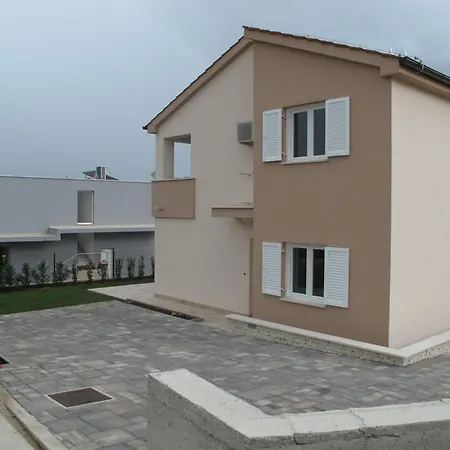 Apartments Mia Krk-2