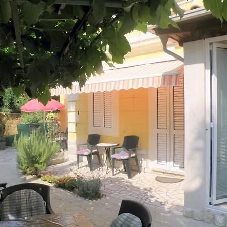 Rooms Alida-3