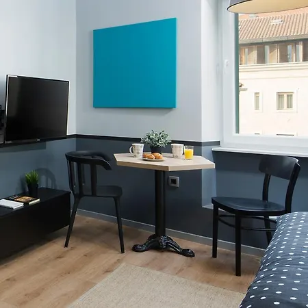 Studio Apartments River - Self Check-In-3