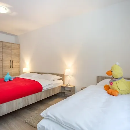 Apartments Viktorija 2-3