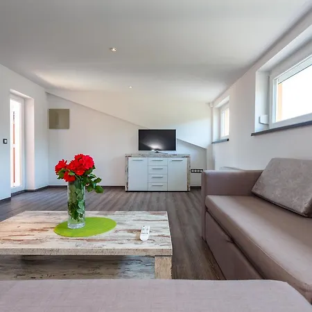 Apartments Vlado-3