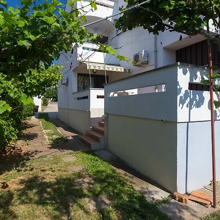 Guesthouse Nihada-3