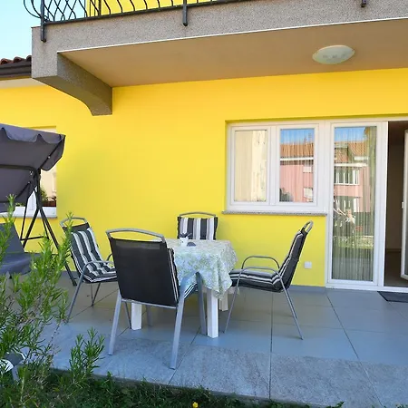 Apartment Mirjana 2-3