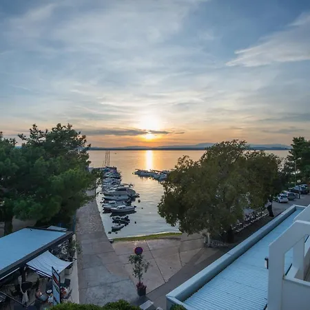 B&B Galija-3