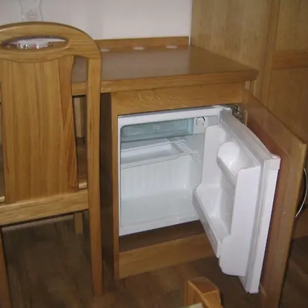 Room Eta-2
