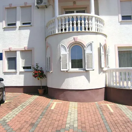 Apartments Kristina-3