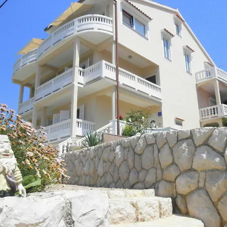 Vicky Accommodation-3