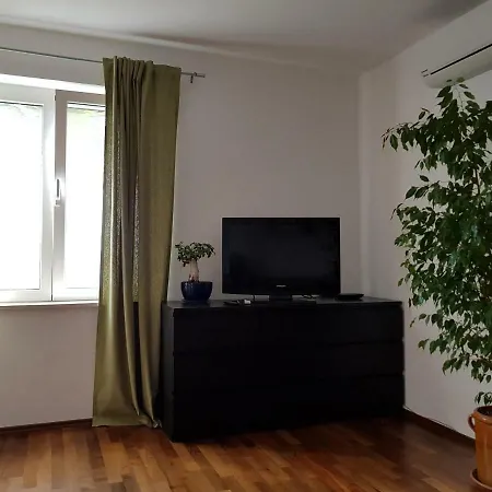 Sunny Apartment 150 M From The Sea-3