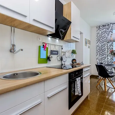 Apartment Des4U-2