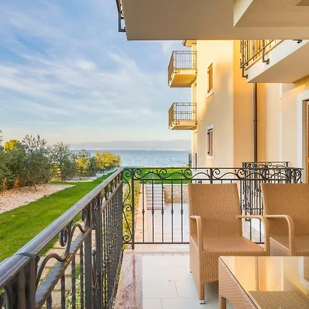 Luxury Apartments Villa Matea 1-2