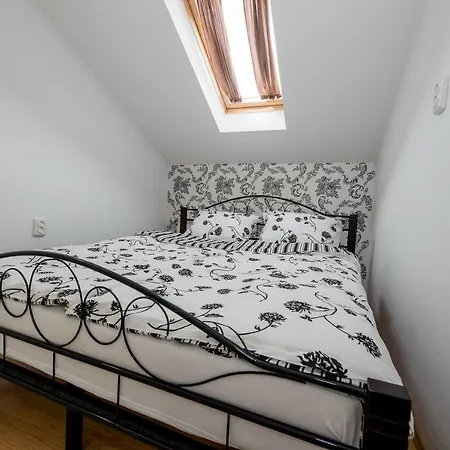 Apartmani Godinic-3